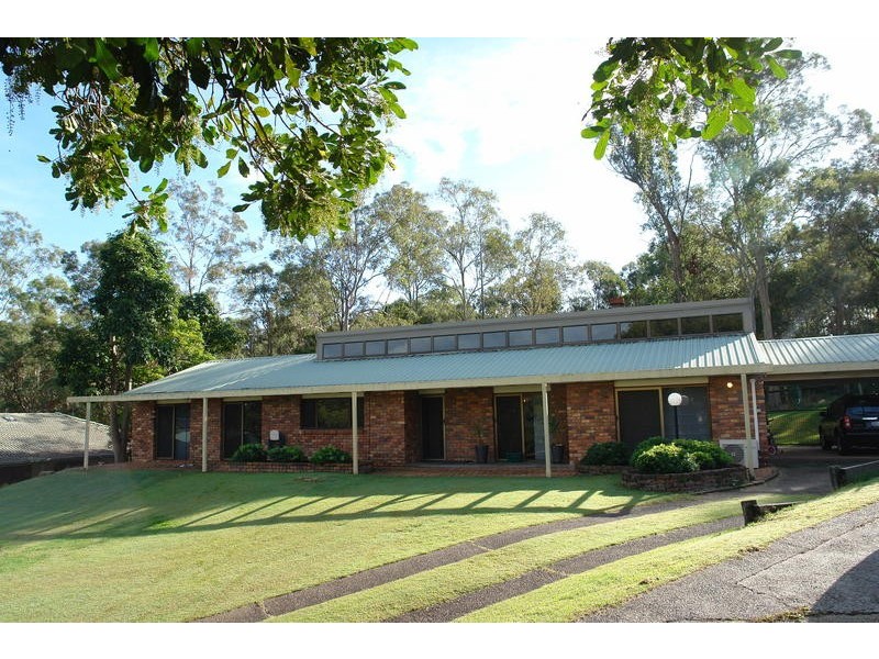 9 Pulas Place, Bellbowrie QLD 4070